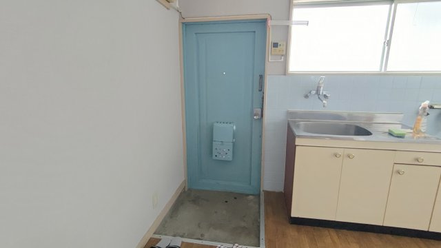 川畑ハイツの玄関