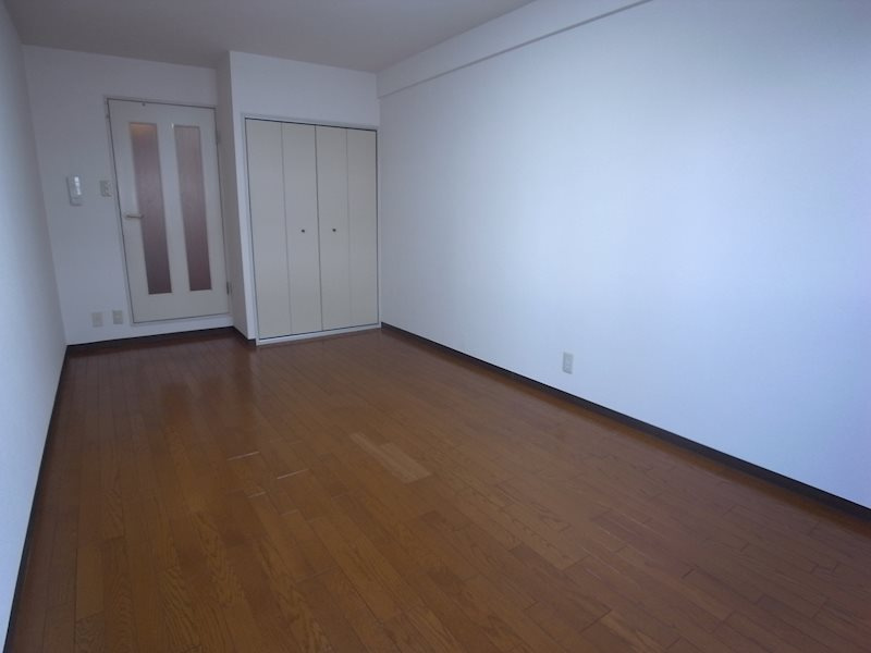 リヴェールメイ垂水の居間・リビング