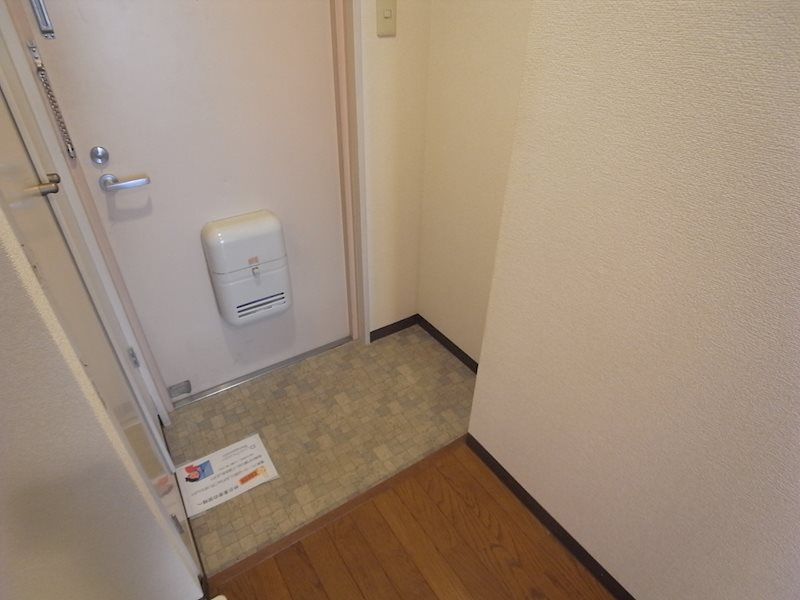 リヴェールメイ垂水の玄関