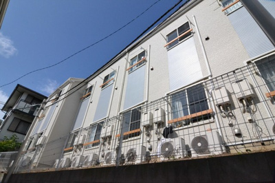 【外観】 | リヴィエールランド　オランジュ | 建物外観を気になさる方へ、見た目の良い物件です