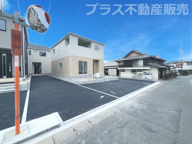 【外観】 | 糟屋郡篠栗町田中1丁目第1　3号棟（全4棟）【仲介手数料無料・0円】 | 現地写真。プラス不動産販売なら、現場の全ての棟をまとめてご見学頂けます。