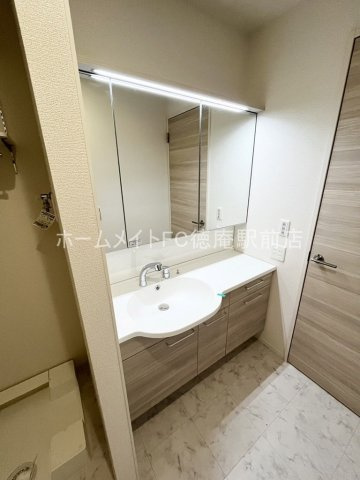 TORISIA Reve の独立洗面台