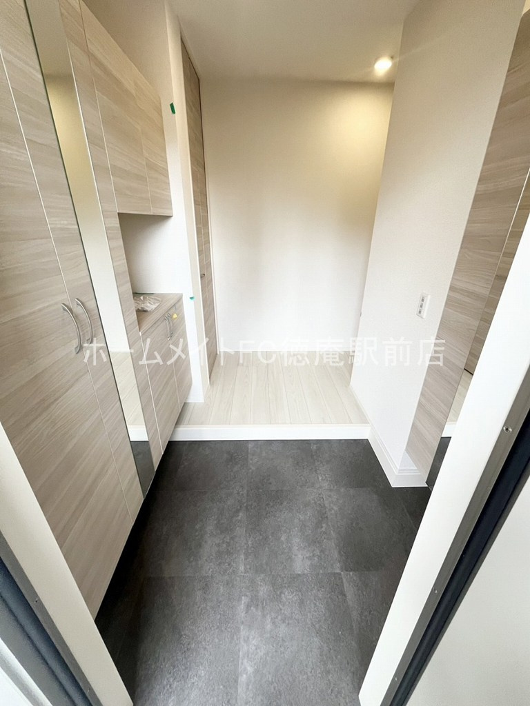 TORISIA Reve の玄関