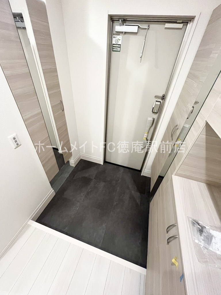 TORISIA Reve の玄関