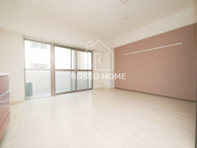 アベニール四天王寺の居間・リビング