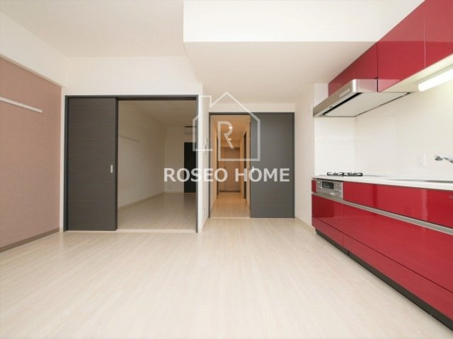 アベニール四天王寺の居間・リビング