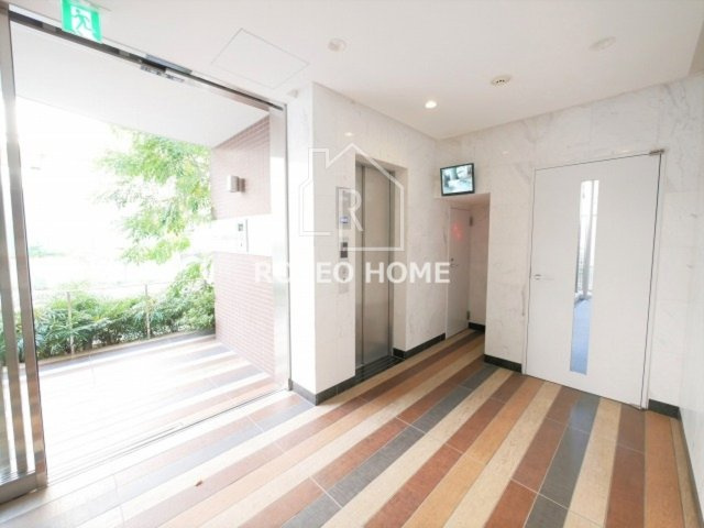 アベニール四天王寺のロビー