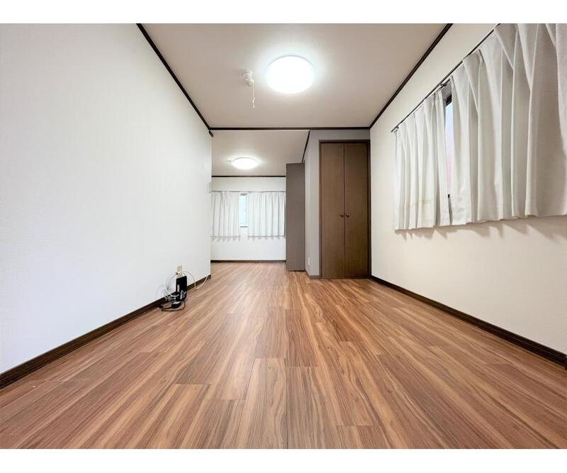 武田ビルの洋室