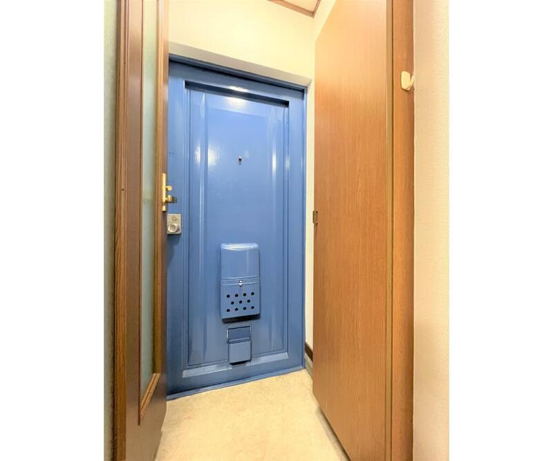 武田ビルの玄関