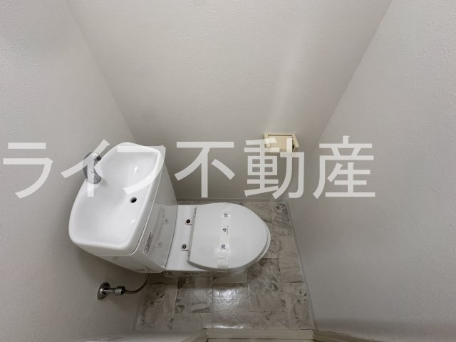 フリーディオ石切のトイレ|落ち着いたトイレです