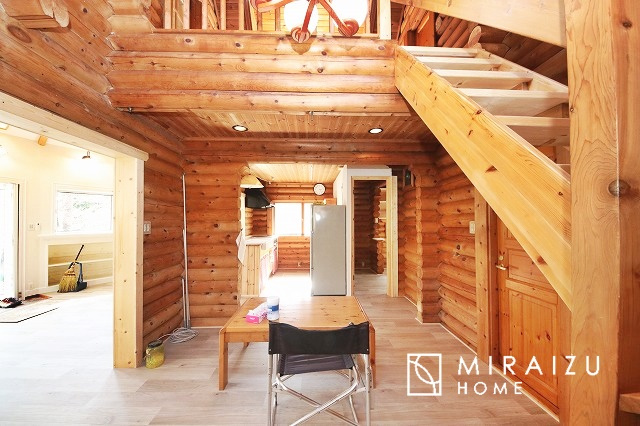 【居間・リビング】 | 平日・休日問わずいつでもご見学が可能です♪
実際に見て触れて感じる安心のお住まい探しをご体験ください