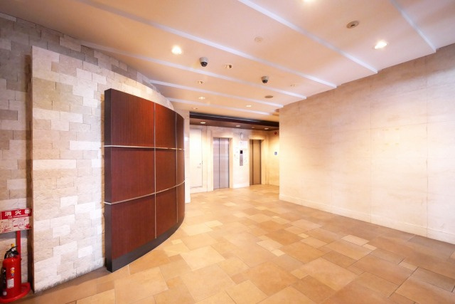 ウィルテラスなんば南のロビー