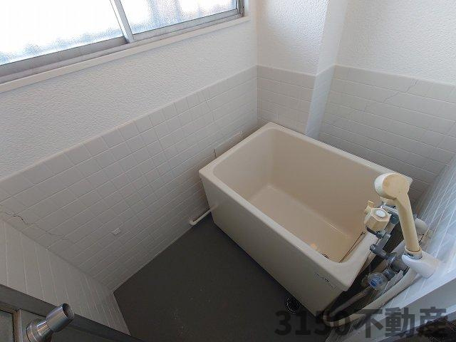 シーズンコート岐阜茜部A棟の浴室