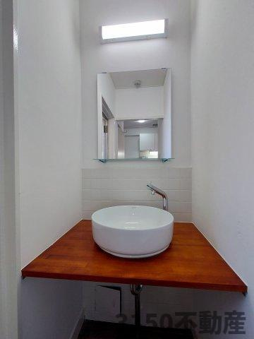 シーズンコート岐阜茜部A棟の洗面所