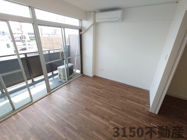 シーズンコート岐阜茜部A棟の居間・リビング