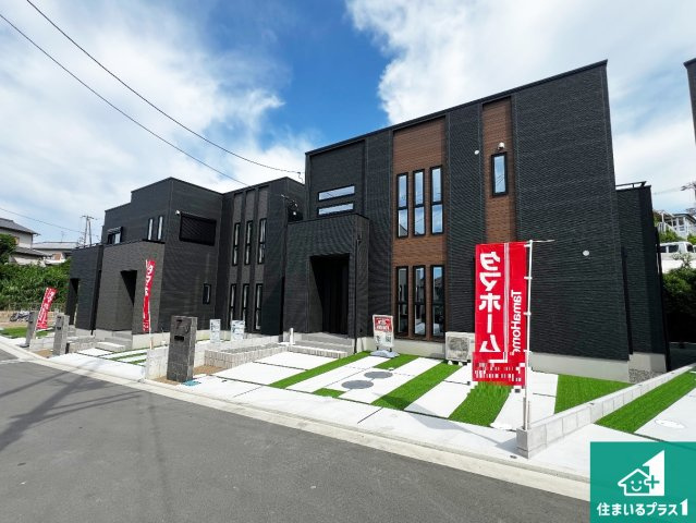 貝塚市水間　新築一戸建ての外観|お客様に長く安心して住んでいだだける事にこだわった家づくり！住んでからのアフターサービスにもしっかりと取り組んでいます！