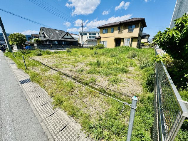 【土地】前橋市六供町2丁目（全2区画）2号地　約55坪売地の前面道路含む現地写真
