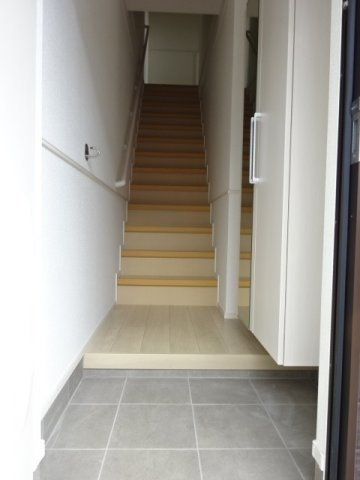 ポルトクレストの玄関|きれいな玄関です