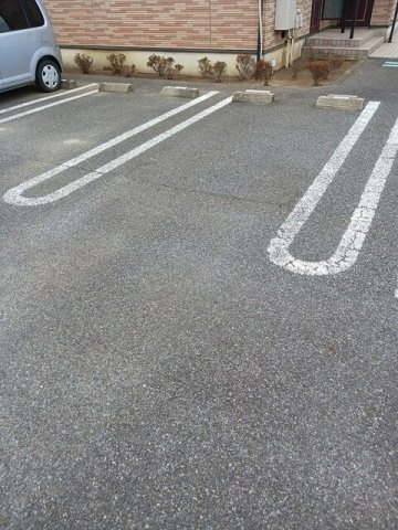 【駐車場】 | プラトーＡ | 駐車スペースもあります