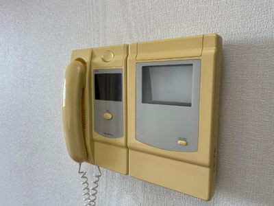 【内装】 | スカイヴァレィ | カメラ付インターホン