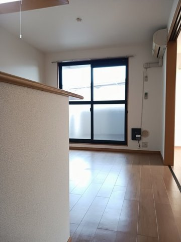 エストレーノｋｏｅｉの居間・リビング|ゆったりとしたリビングです