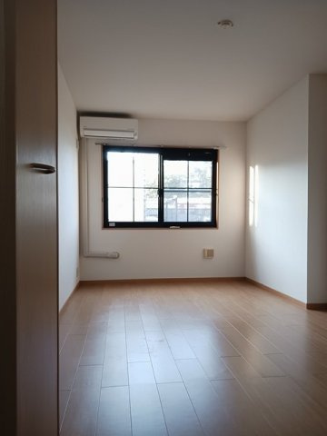 エストレーノｋｏｅｉの内装|中はこのようになっています