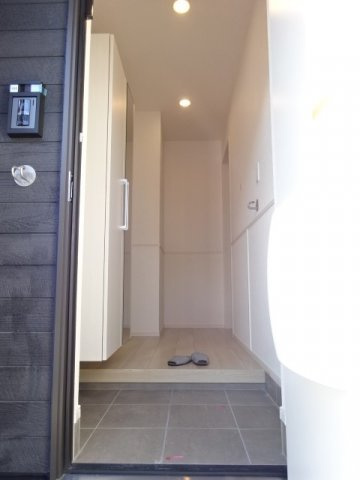 【玄関】 | ロワゾーブルーＮ | ゆったりとした玄関です