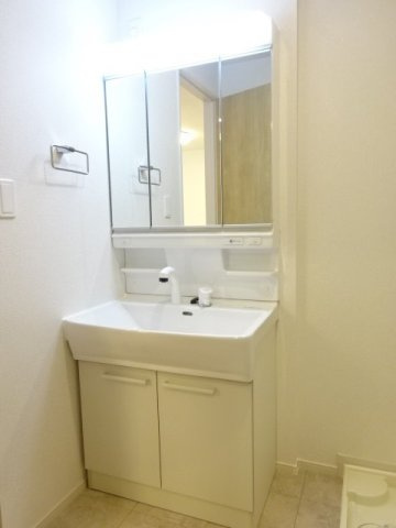 【洗面所】 | ロワゾーブルーＮ | 広い洗面スペース