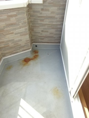 グレース　クレストⅡのバルコニー|外からの目が気にならないバルコニーで洗濯物が干せます