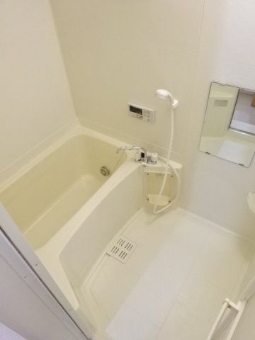 グレース　クレストⅡの浴室|お風呂です