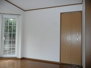 ピースフル２０００　Ⅱの内装|おしゃれな内装です