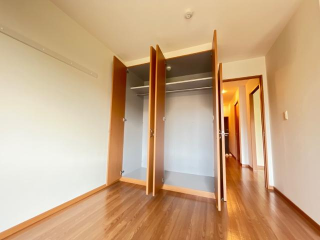 フェアリーの収納|クローゼット