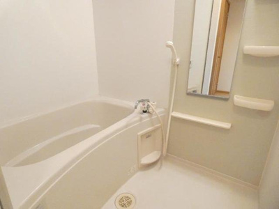 【浴室】 | デルソーレＡ | ゆったり過ごせるお風呂です