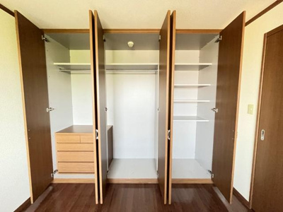 【収納】 | スカイヴァレィＡ | 北側クローゼット
