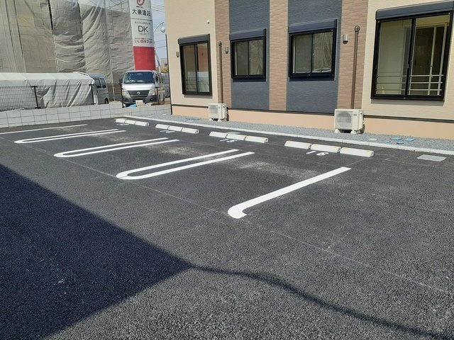 アンソレイユ壱番館　Ⅱの駐車場|駐車場に車を止められます