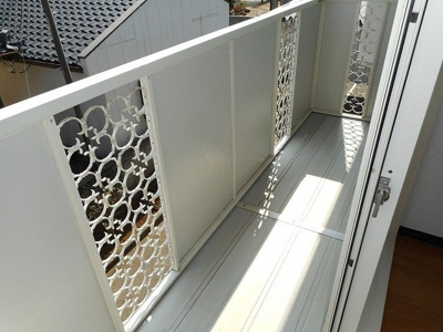 【バルコニー】 | カーサ・ハル美 | バルコニーからの眺めを楽しみながら食事をしませんか