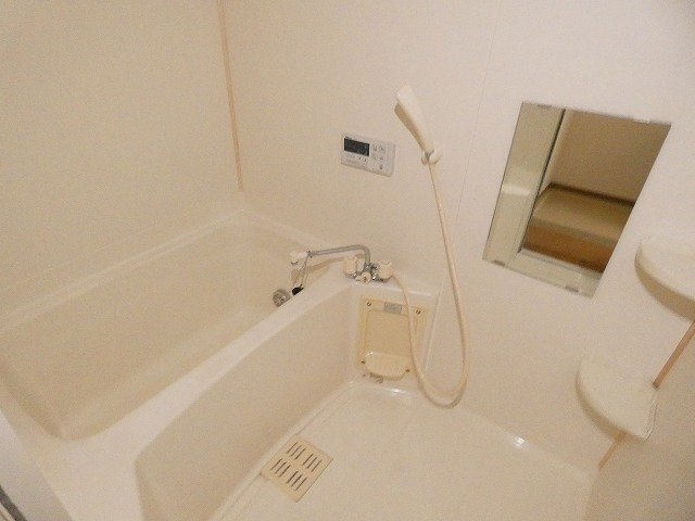 ピュアハウスⅠの浴室|日々の疲れを癒すお風呂付です