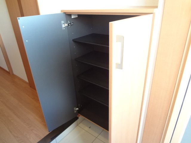 【収納】 | ルミナス・ビアン | 下駄箱