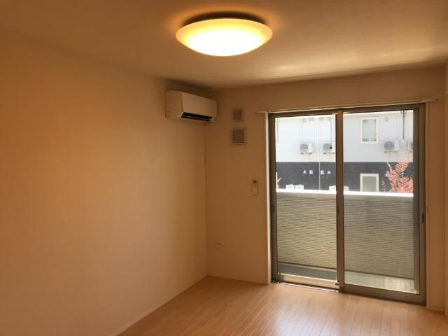 高尾崎 NEW TOWN　La・Ｔｅｒｒｅ Eの居間・リビング|リビング