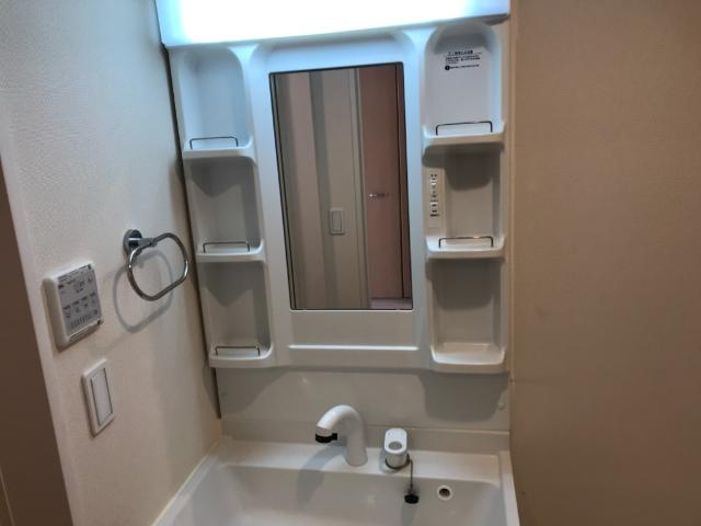 高尾崎 NEW TOWN　La・Ｔｅｒｒｅ Eの洗面所|洗髪洗面化粧台