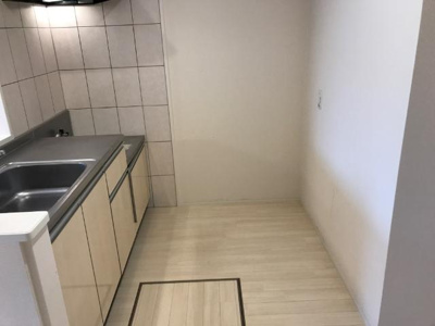 【キッチン】 | 高尾崎 NEW TOWN　La・Ｔｅｒｒｅ B | キッチン