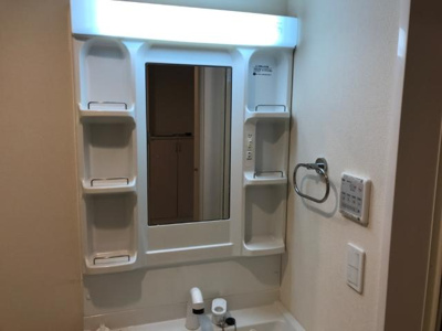 【洗面所】 | 高尾崎 NEW TOWN　La・Ｔｅｒｒｅ B | 洗髪洗面化粧台