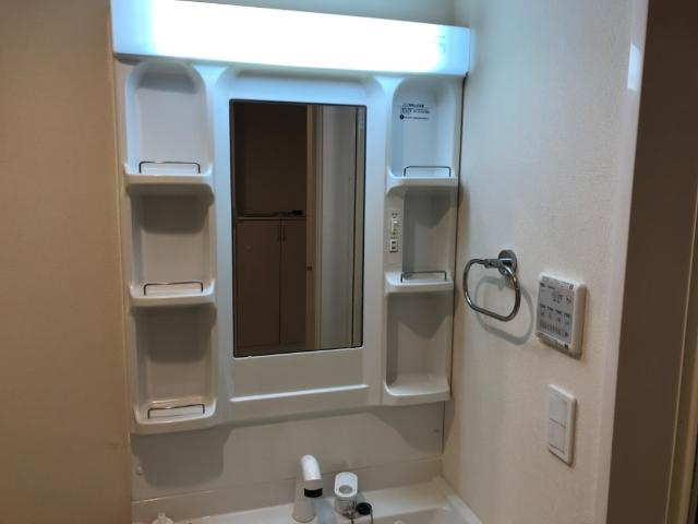 【洗面所】 | 高尾崎 NEW TOWN　La・Ｔｅｒｒｅ B | 洗髪洗面化粧台