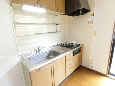 【キッチン】 | スプリングガーデンＢ | ２口ガスコンロのシステムキッチン。