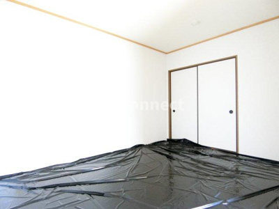 【内装】 | スプリングガーデンＢ | ＬＤＫと隣の和室は繋げて使うこともできます。