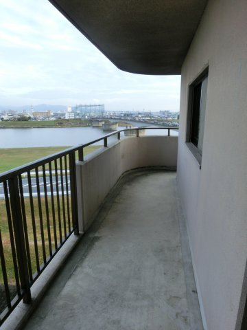 メゾン原Ⅱのバルコニー|現況を優先します。同タイプの別室になります