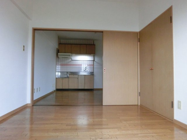 メゾン原Ⅱの洋室|現況を優先します。同タイプの別室になります