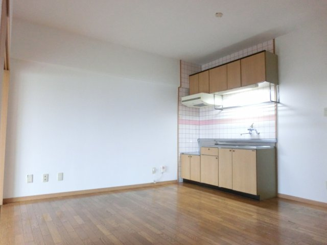 メゾン原Ⅱの居間・リビング|現況を優先します。同タイプの別室になります