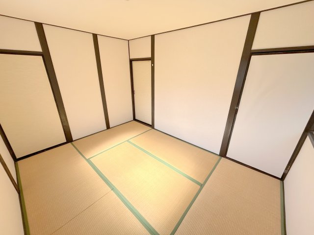 俵口町戸建ての和室