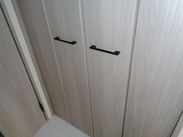 レーヴメゾン尼崎昭和通の収納|便利な収納スペースです